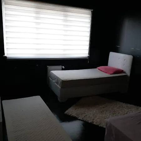 Apartment Buse Homes